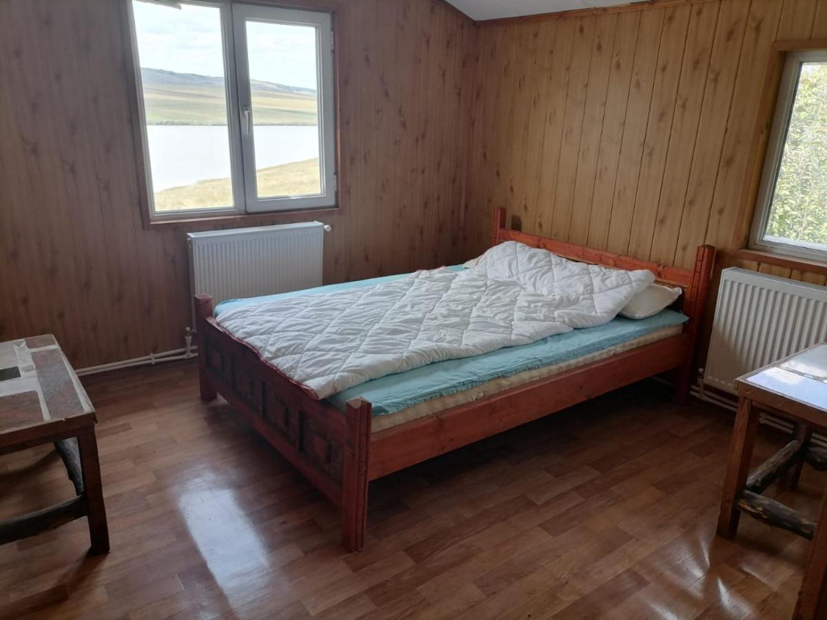 La Elvetian Hotel Iasi Bagian luar foto